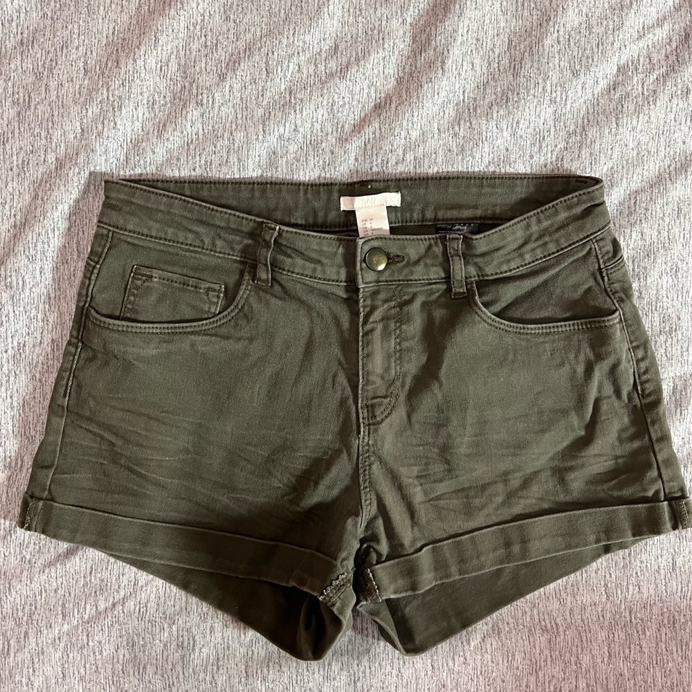 H&M Denim Olive Green Cuffed shorts